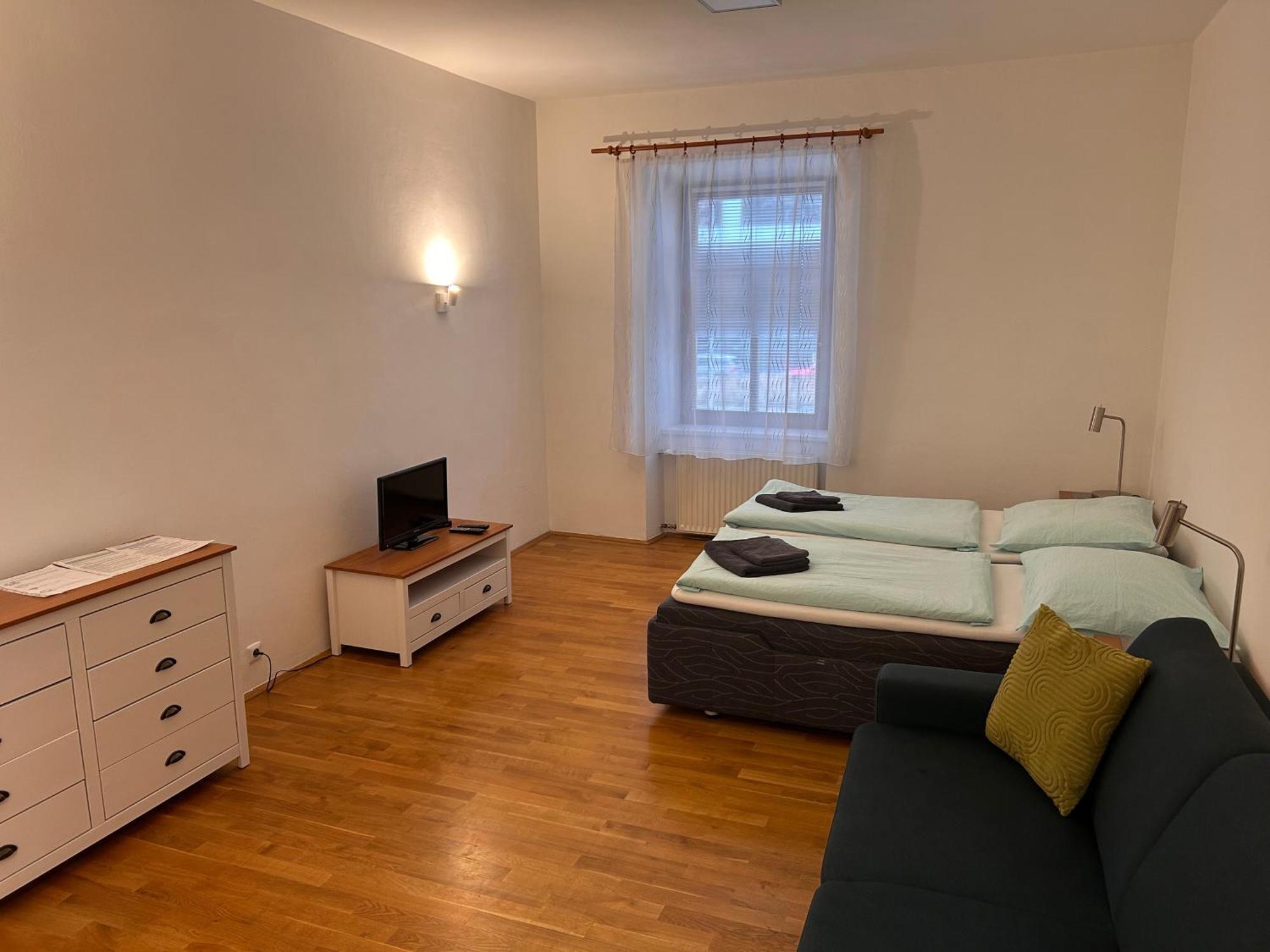 Apartments Karlin Praha Bagian luar foto